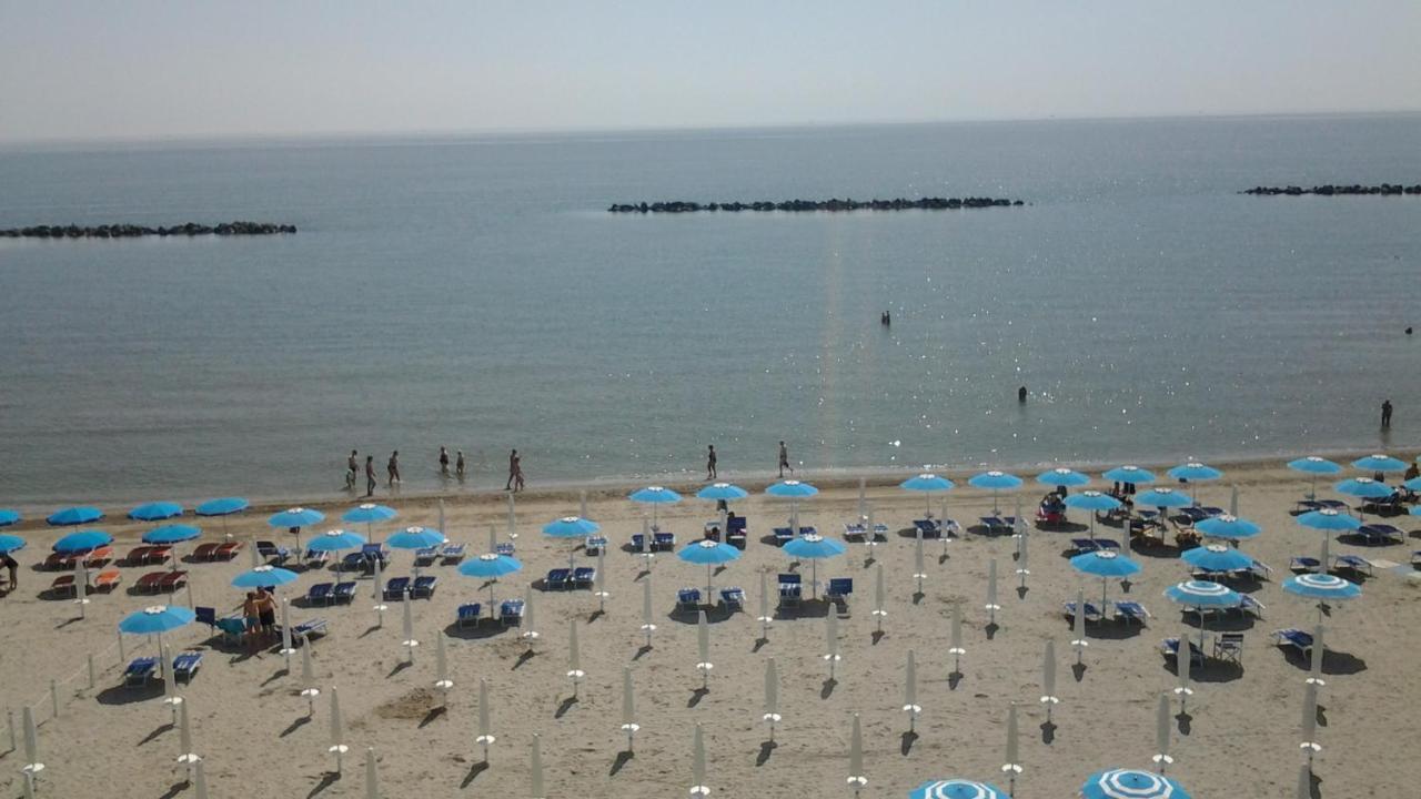 Giovanni In Romantic Adria On The Beach Apartment Лидо ди Помпоза Екстериор снимка